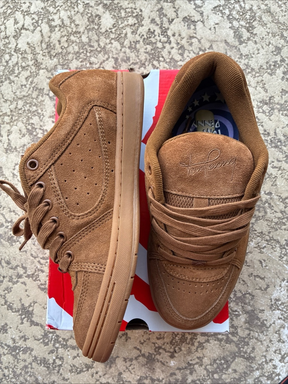 Brand New ES Accel x Tom Penny skate shoes. Men’s size 9. OG box and extra laces